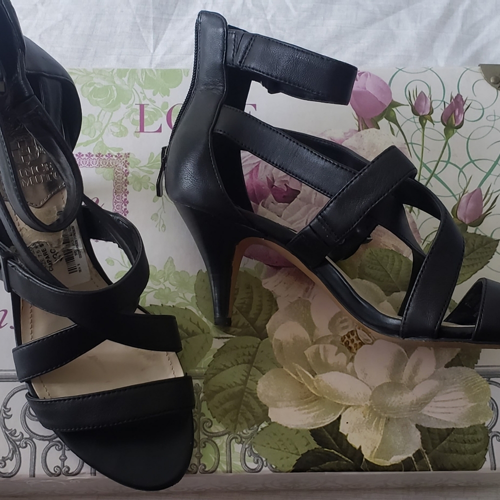 Vince Camuto Sandals